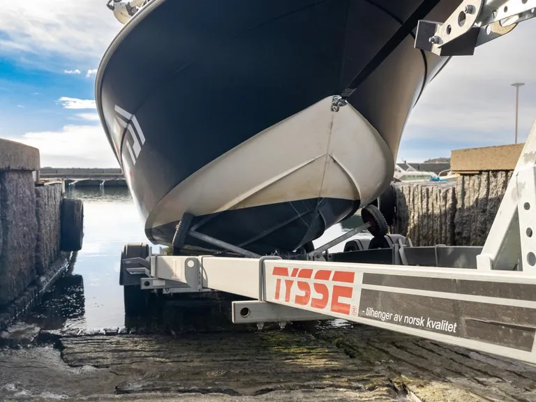 TYSSE 6324, 2000 kg Båthenger