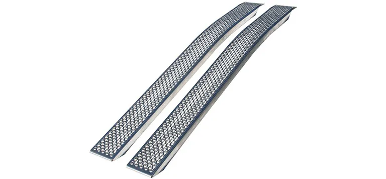 Kjørebru 1000 kg – buet 2000 x 260 x 60mm