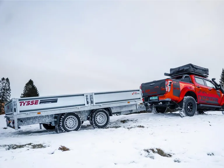 TYSSE XTREME 6827NF, Varehenger