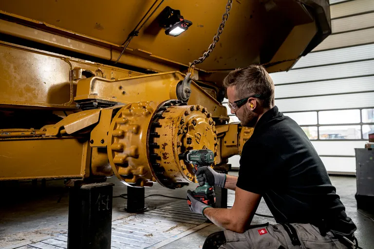 Metabo Muttertrekker Batteri SSW 18 LTX 800 BL Solo med Metabox 145l