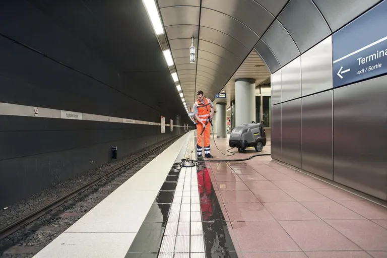 Overflatevasker FRV 30 ME