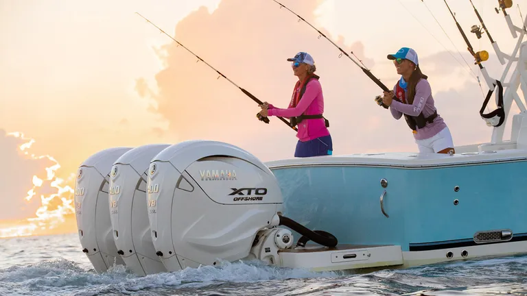 Båtmotor, Yamaha XF400USA